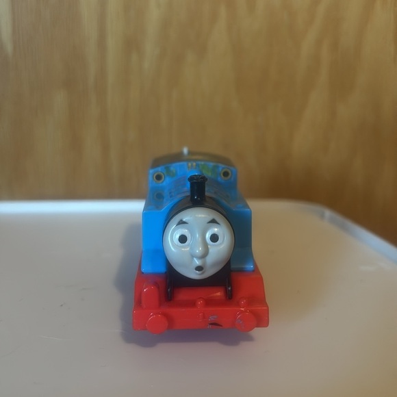 Thomas the Train Engine Jungle Motorized Works 2013 Gullane- Tested - Picture 2 of 6